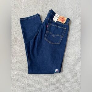 Levi’s 513 Mens 36x32 Slim Fit Mid Rise Straight Leg Dark Wash Stretch Denim NWT
